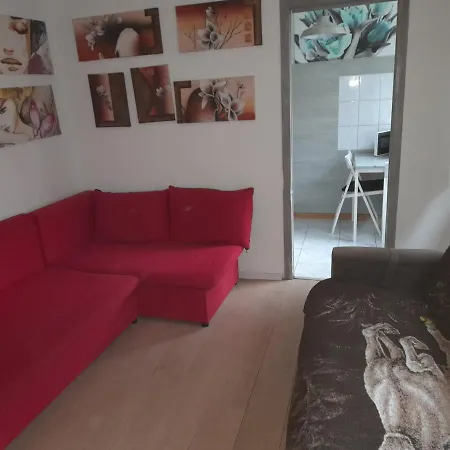 Apartman Lotnikow 7 *